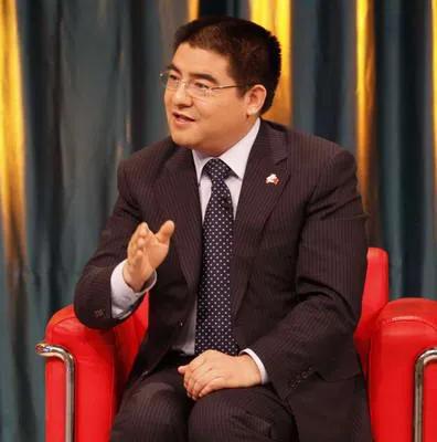 陈光标为什么高调做慈善,从万人敬仰到万人唾弃的六大首富