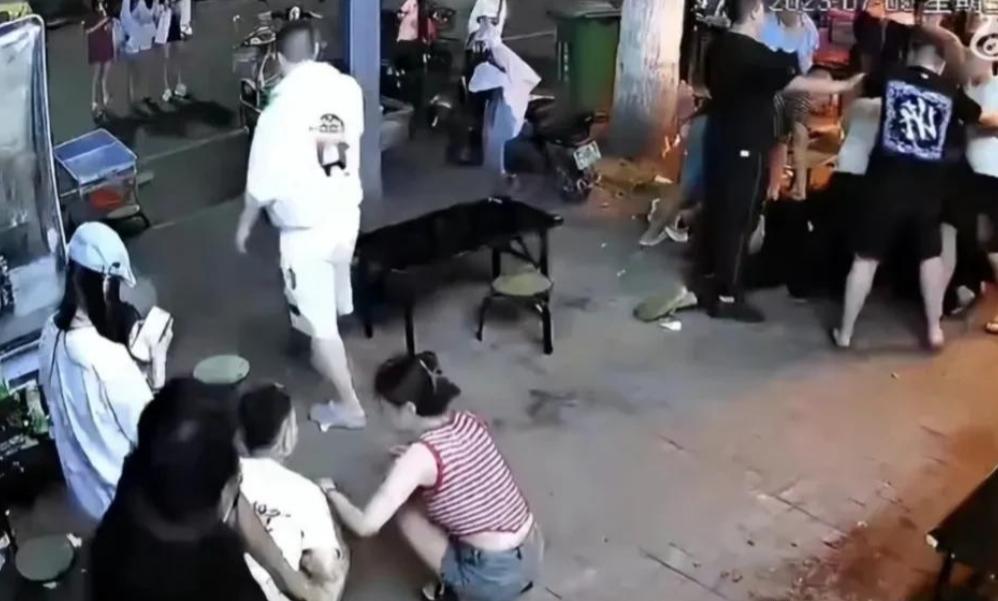 街头刺杀事件,真相揭秘街头杀人案