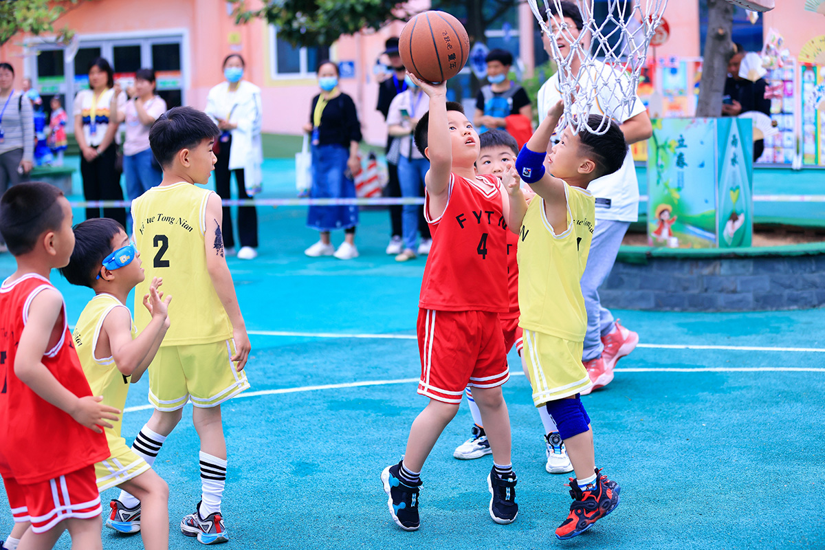 运动过“六一”健康相伴随