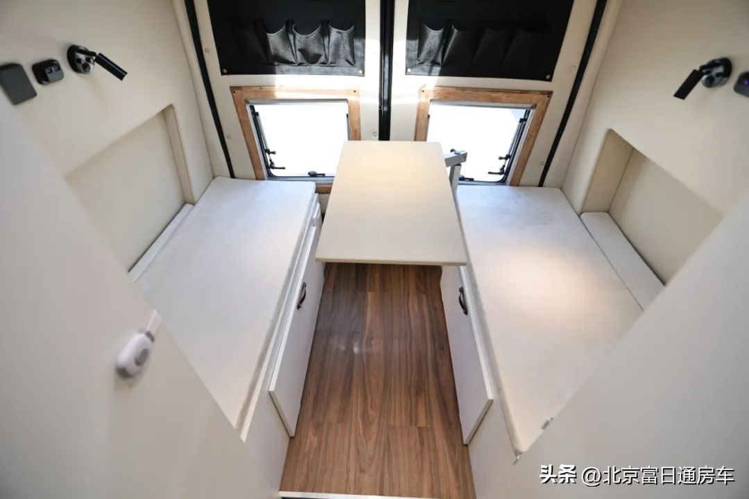 福特黑豹露营车,福特露营小房车