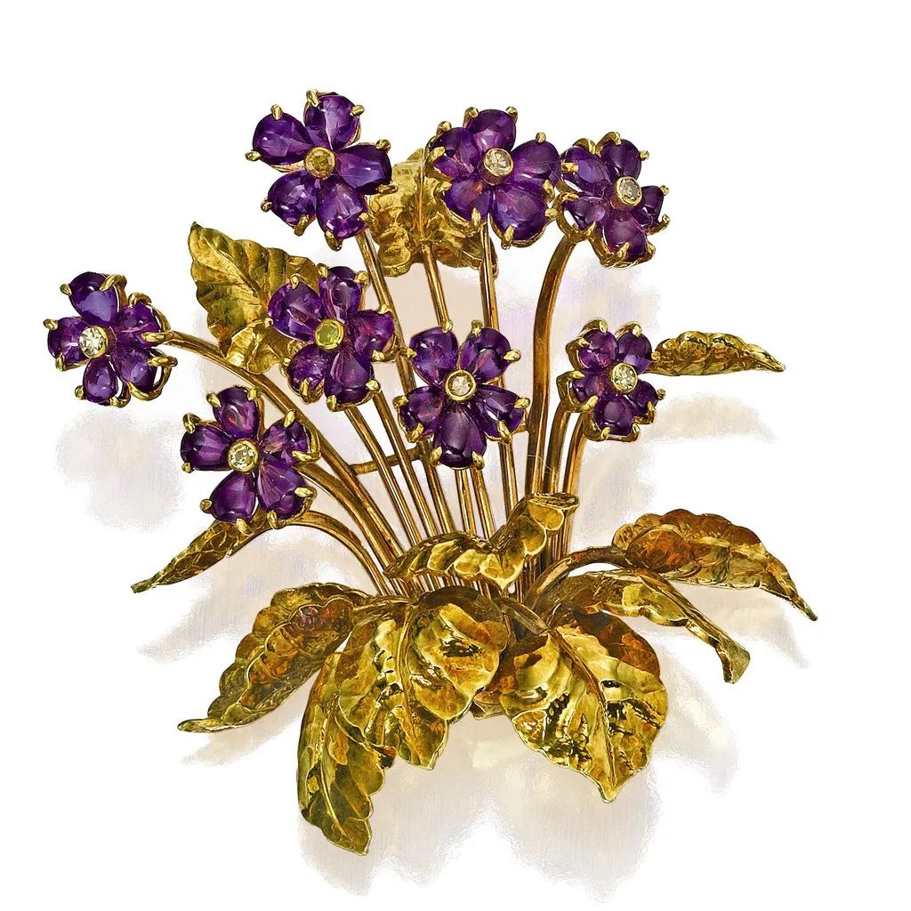 她是顶级豪门家族的千亿儿媳，一生低调，却连总统夫人都羡慕不已