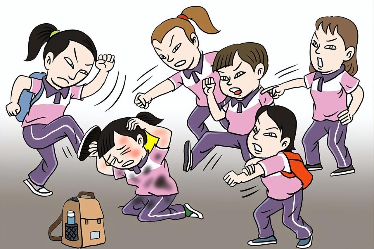 重庆女生遭多人殴打被逼下跪,重庆一中学女生遭群殴被逼下跪