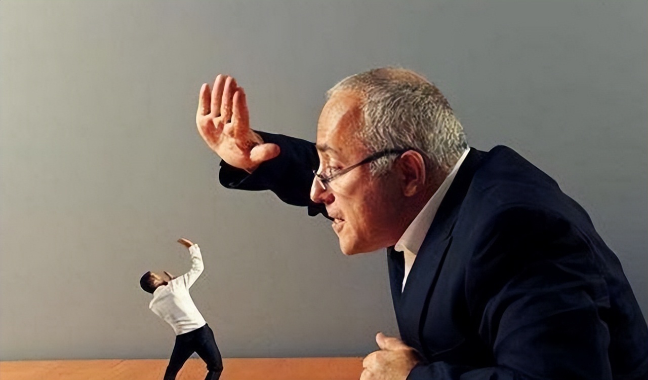 一个男人的自私心理怎么形成,自私自卑的男人心理学