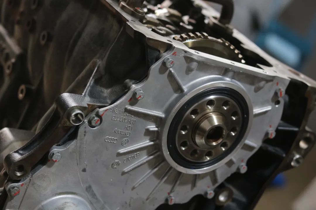 大众100万左右的车辉腾,重庆二手辉腾全面翻新修复