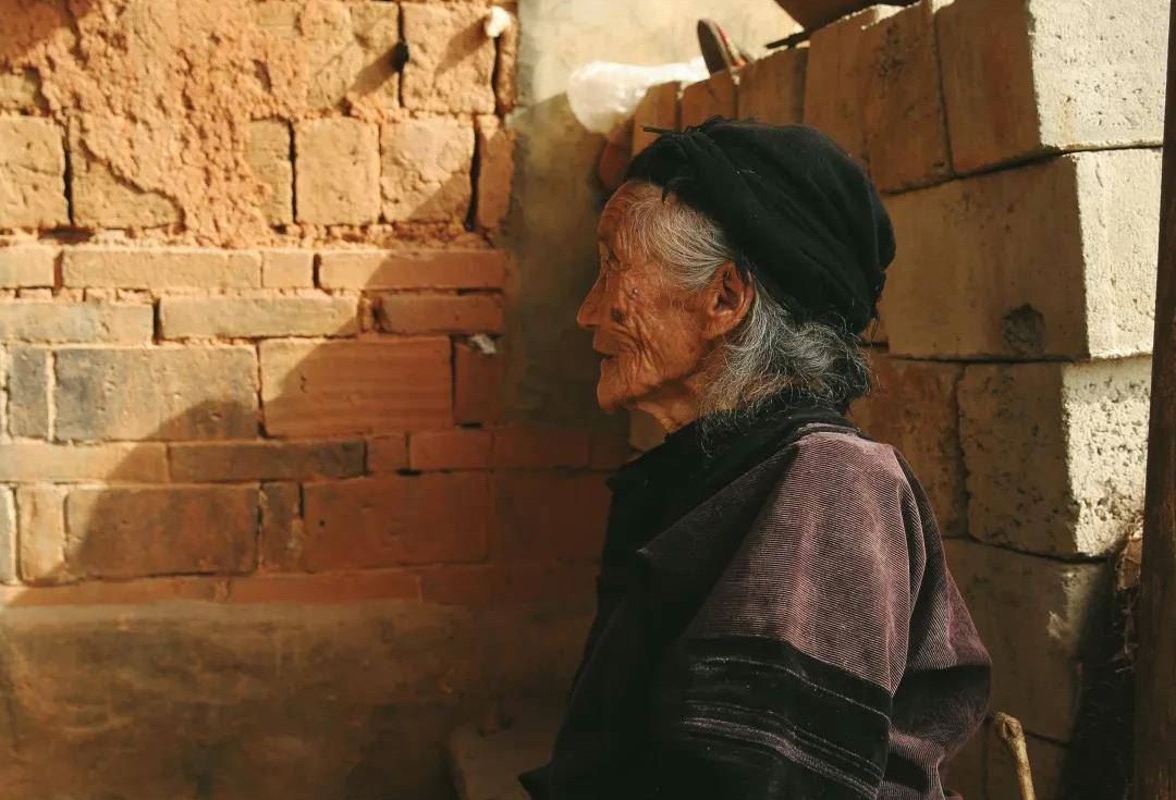 付广荣帮助重刑犯,付广荣教母