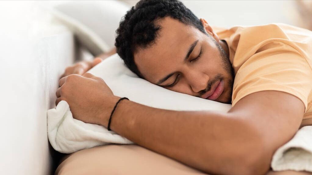 午睡虽好2类人千万别午睡,午睡超过30分钟的危害