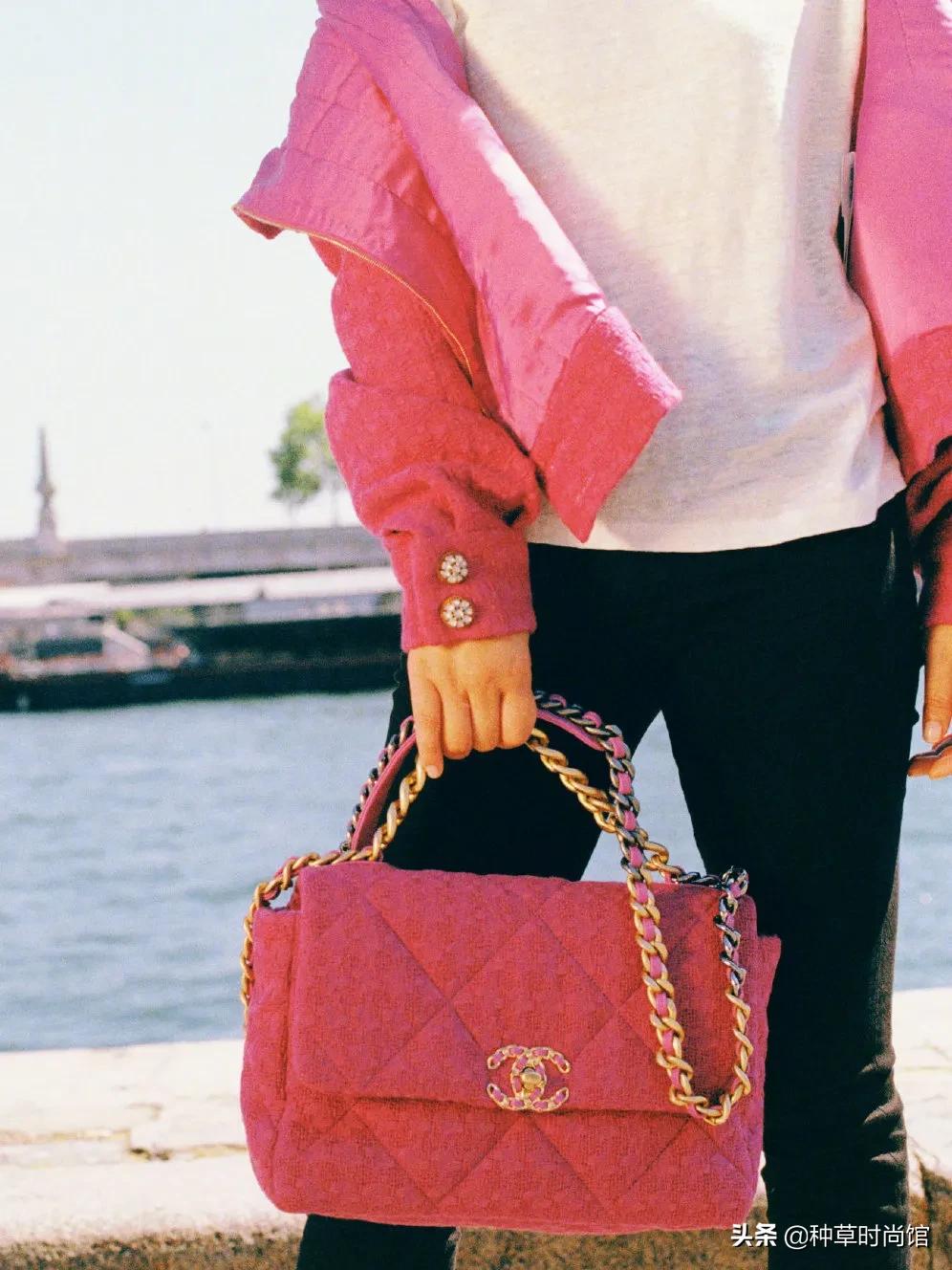 大牌包包入门推荐3000左右黑色,今年最值得入手的大牌包包推荐