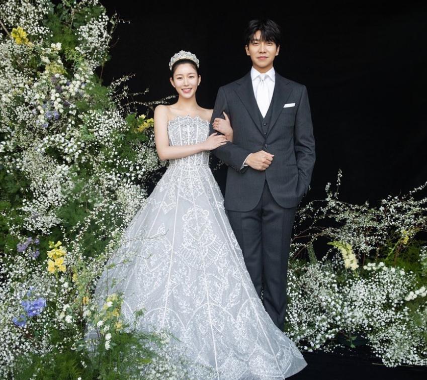 明星伴手礼大曝光！韩星李昇基送360元花瓶，和内娱明星差太多