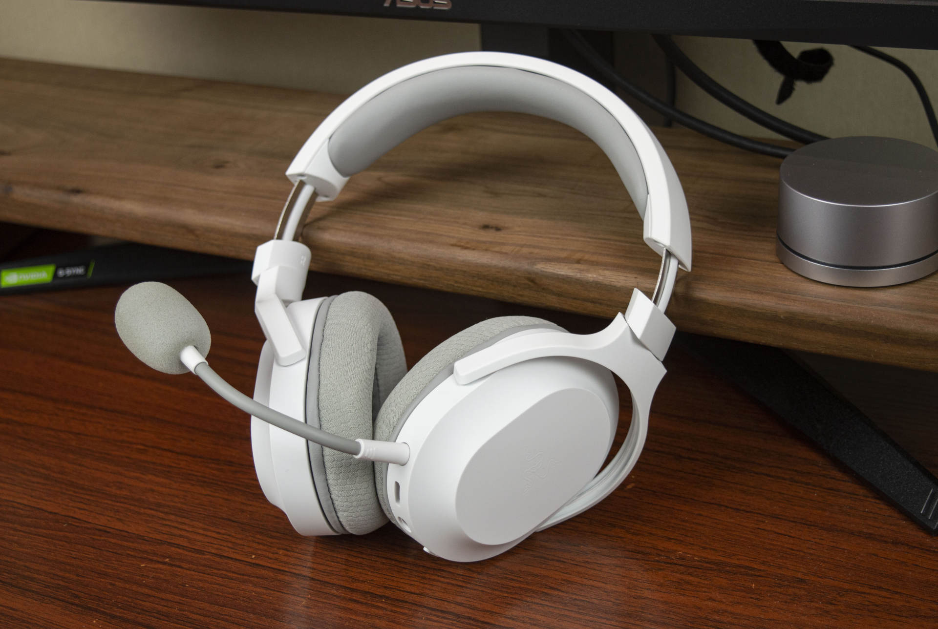 和雷蛇梭鱼x差不多的耳机,雷蛇游戏耳机梭鱼和黑鲨