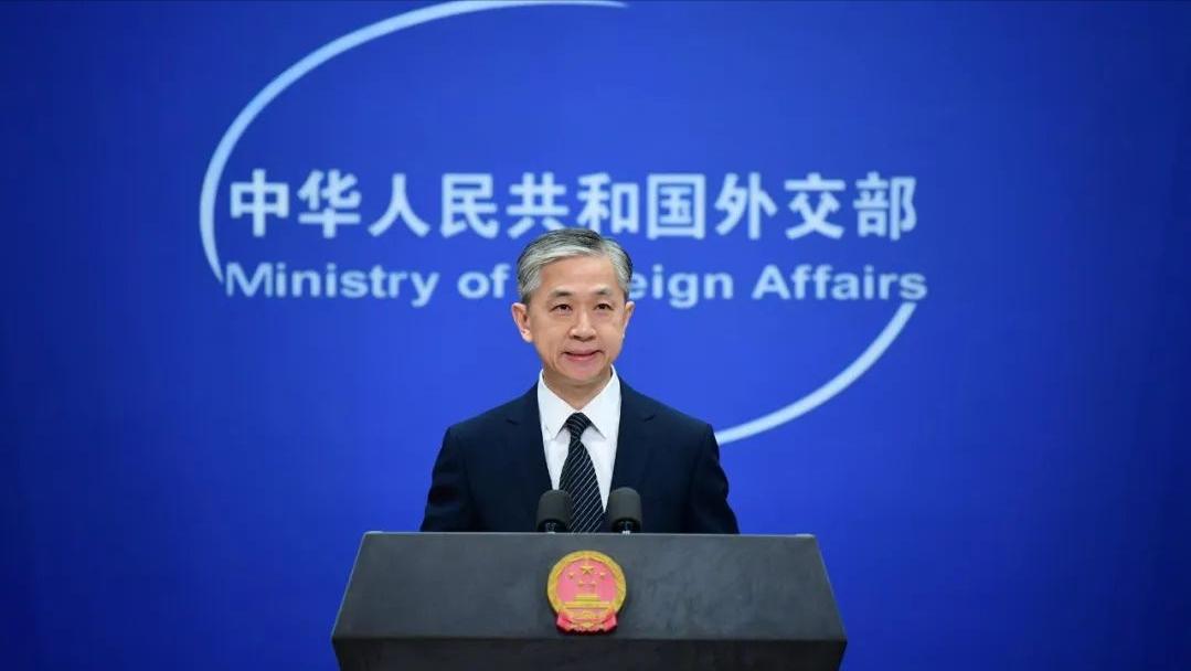 接到中国防长电话，给的台阶日本没下，反而借G7给中俄出难题