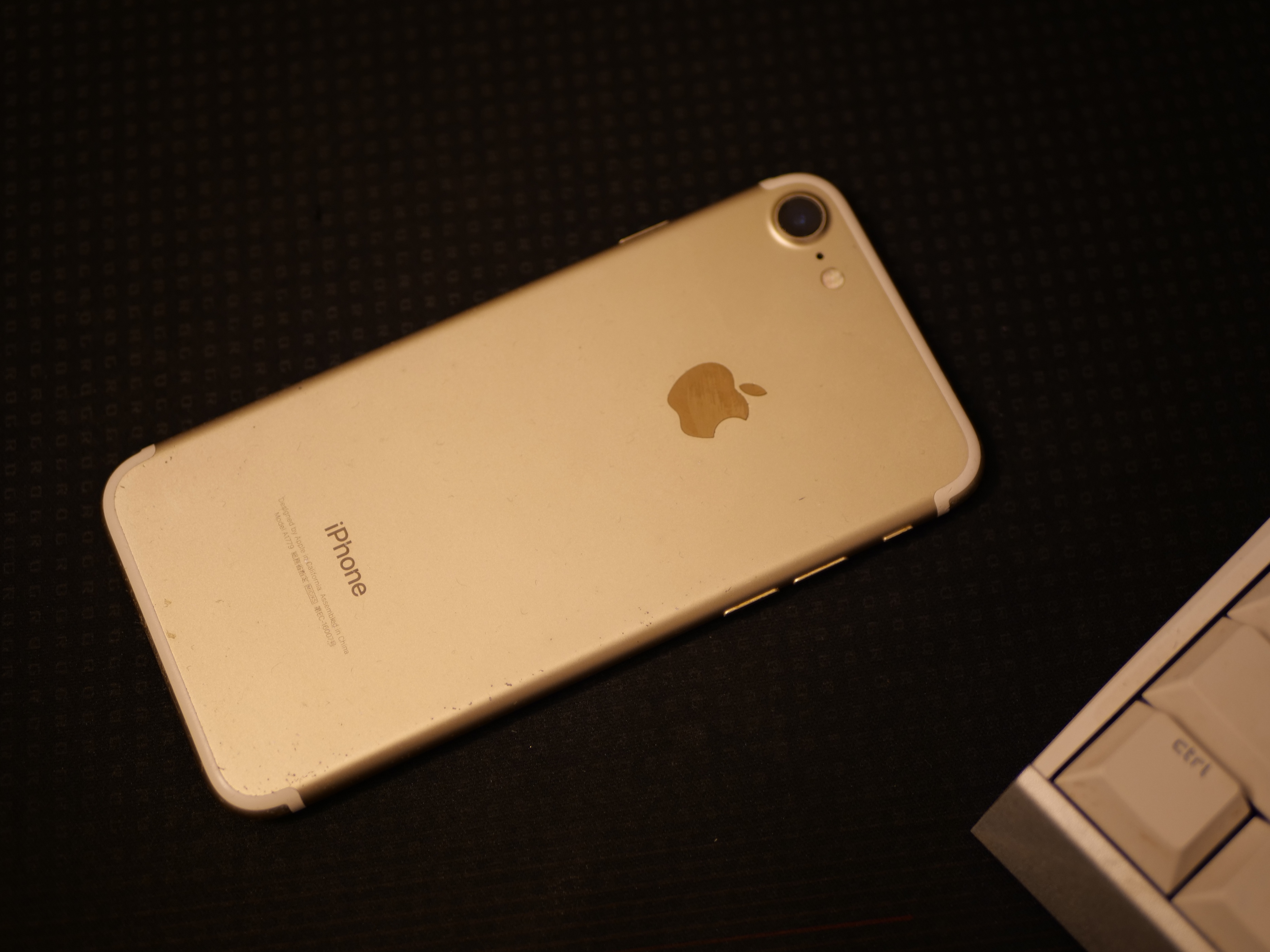 苹果iphone7机身材质,苹果iphone7好吗