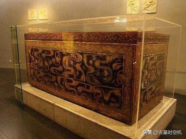 两千年不腐女尸辛追夫人,出土2000年不腐女尸