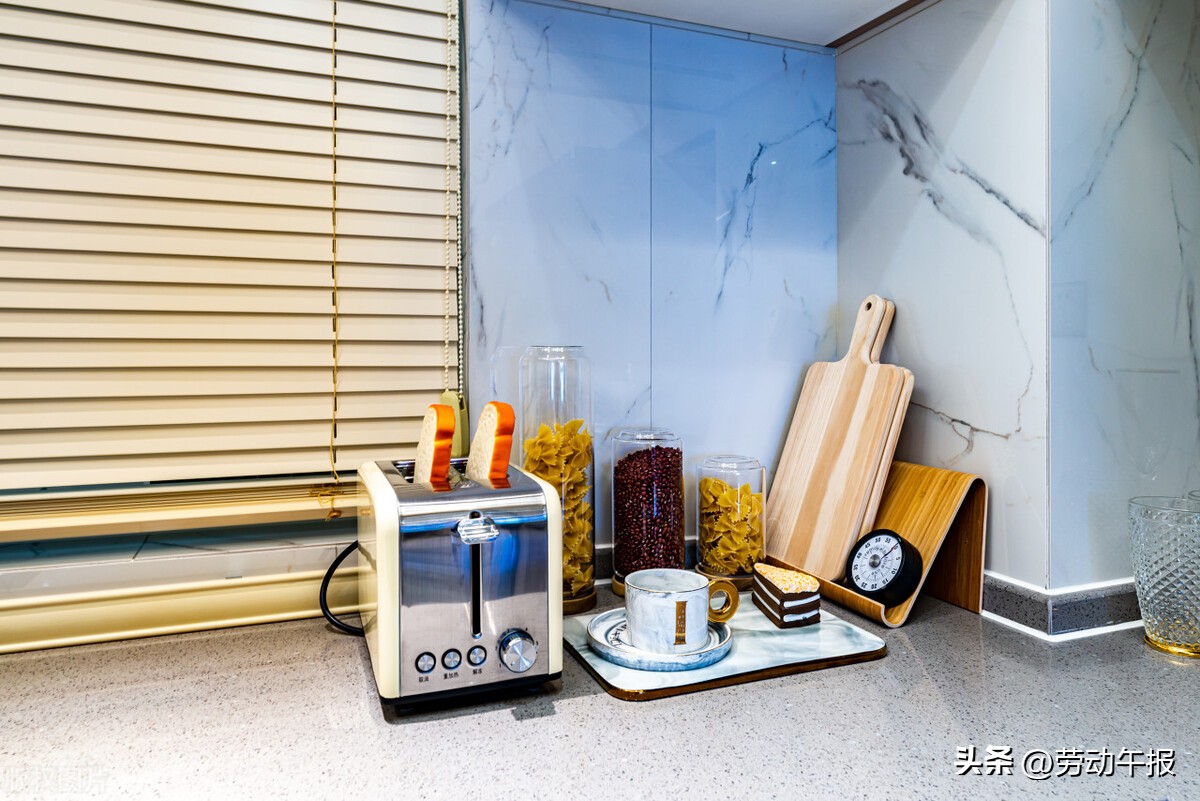 央视驱蟑螂小妙招灭蟑胶饵,家里有蟑螂用哪种杀蟑办法