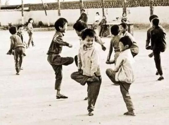 20张珍贵老照片图片,50张老照片里的旧时光