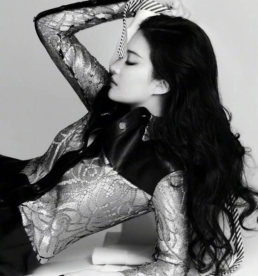 刘亦菲lv最新造型,刘亦菲vogue穿搭