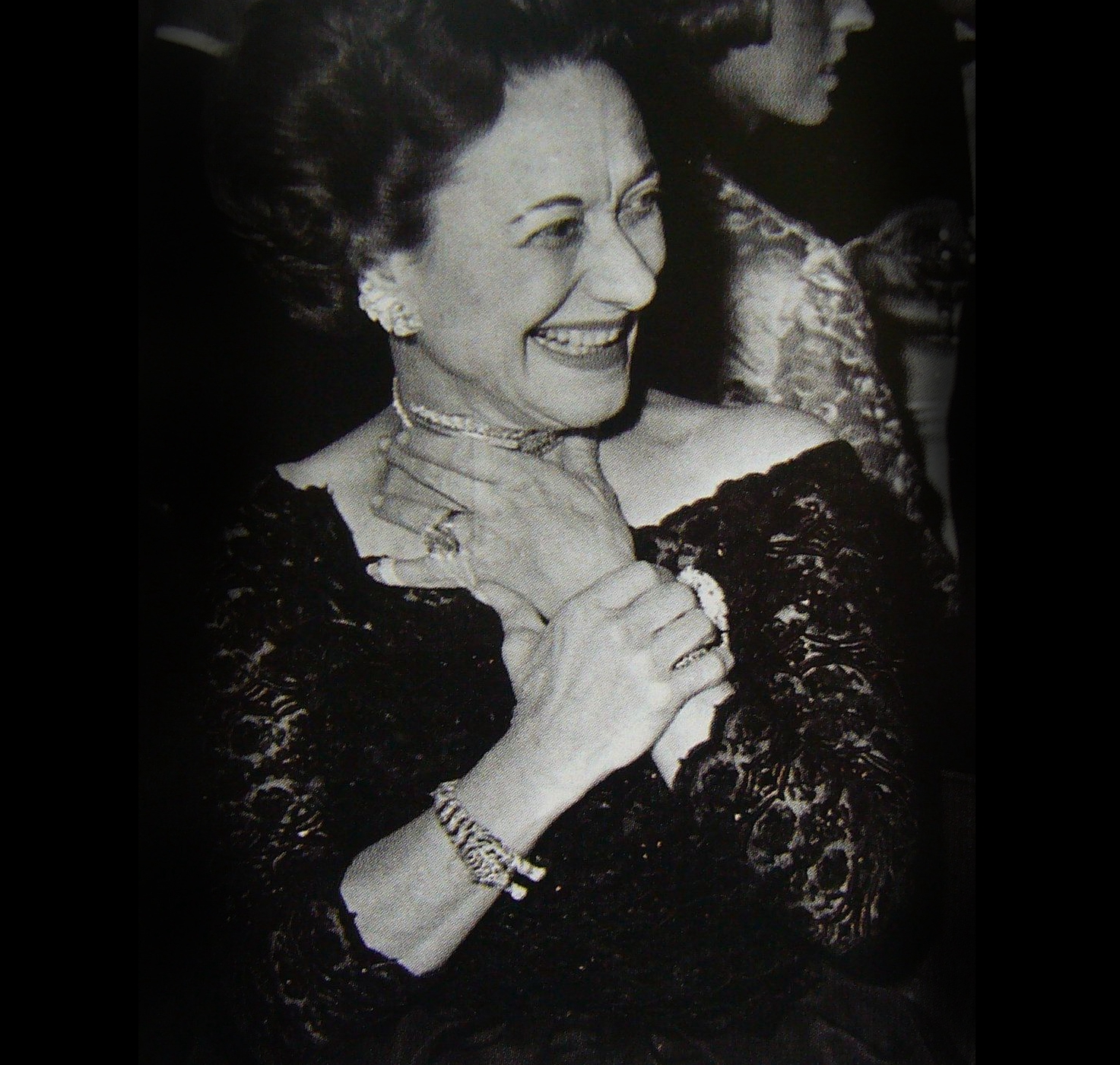 温莎公爵夫人珠宝拍卖,温莎夫人奢华珠宝