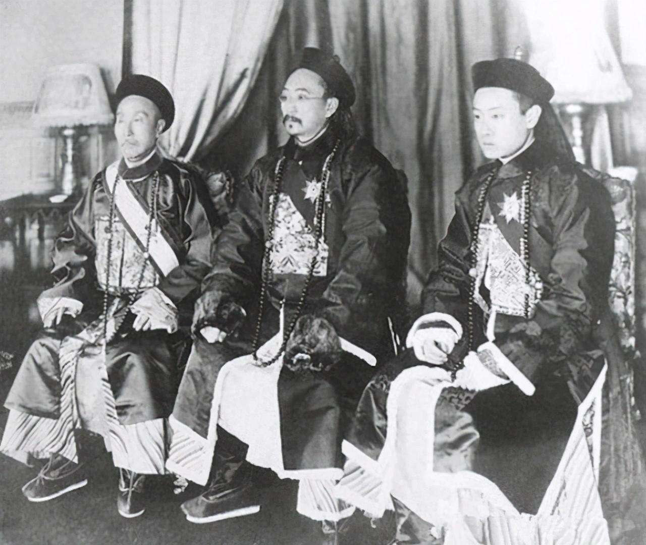 “中国有一半穿我、吃我的。”毛主席为何说荣家是新中国唯一财团