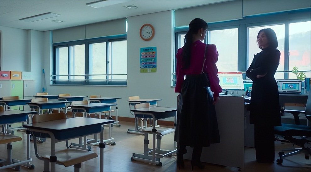 黑暗荣耀文恩和河道英在一起没,黑暗荣耀里河道英与文东恩谈话