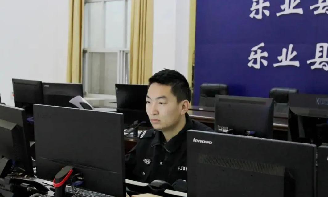 警察待遇和工资一样吗,事业编警察和行政编警察待遇差距