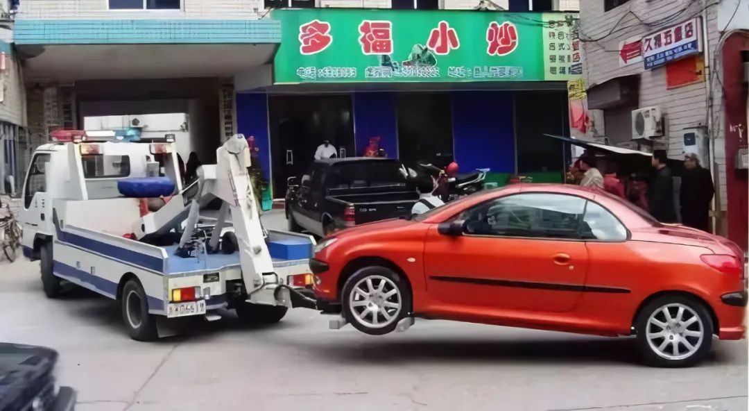 新能源车路上坏了叫拖车花钱吗,纯电动汽车坏了该如何拖车