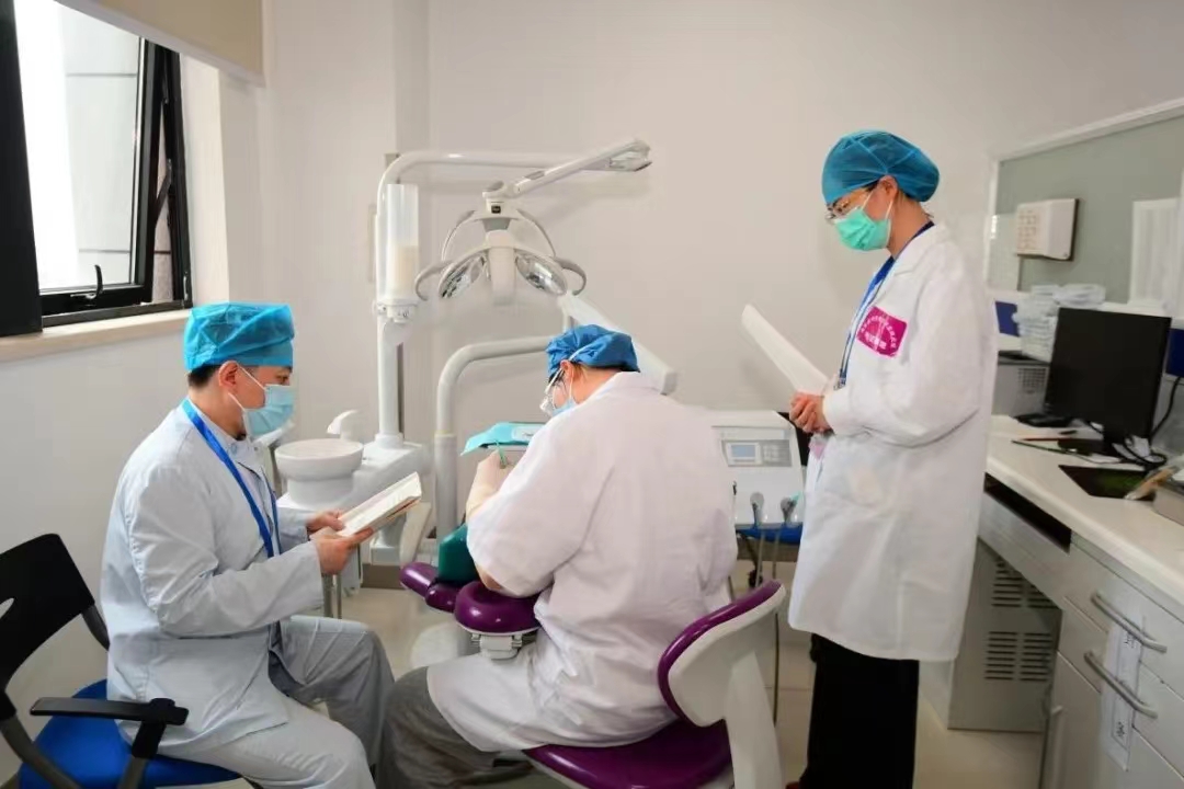 一线城市种植牙比三四城市贵,江苏哪个城市种植牙便宜