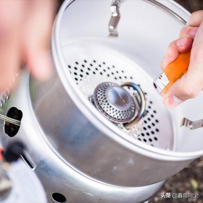 荒野生存十大绝望手段,荒野求生不是一件轻松的事情