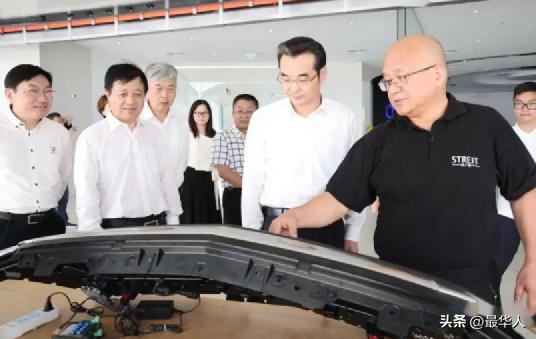 逆袭成为了千亿富豪,逆袭成千亿富豪