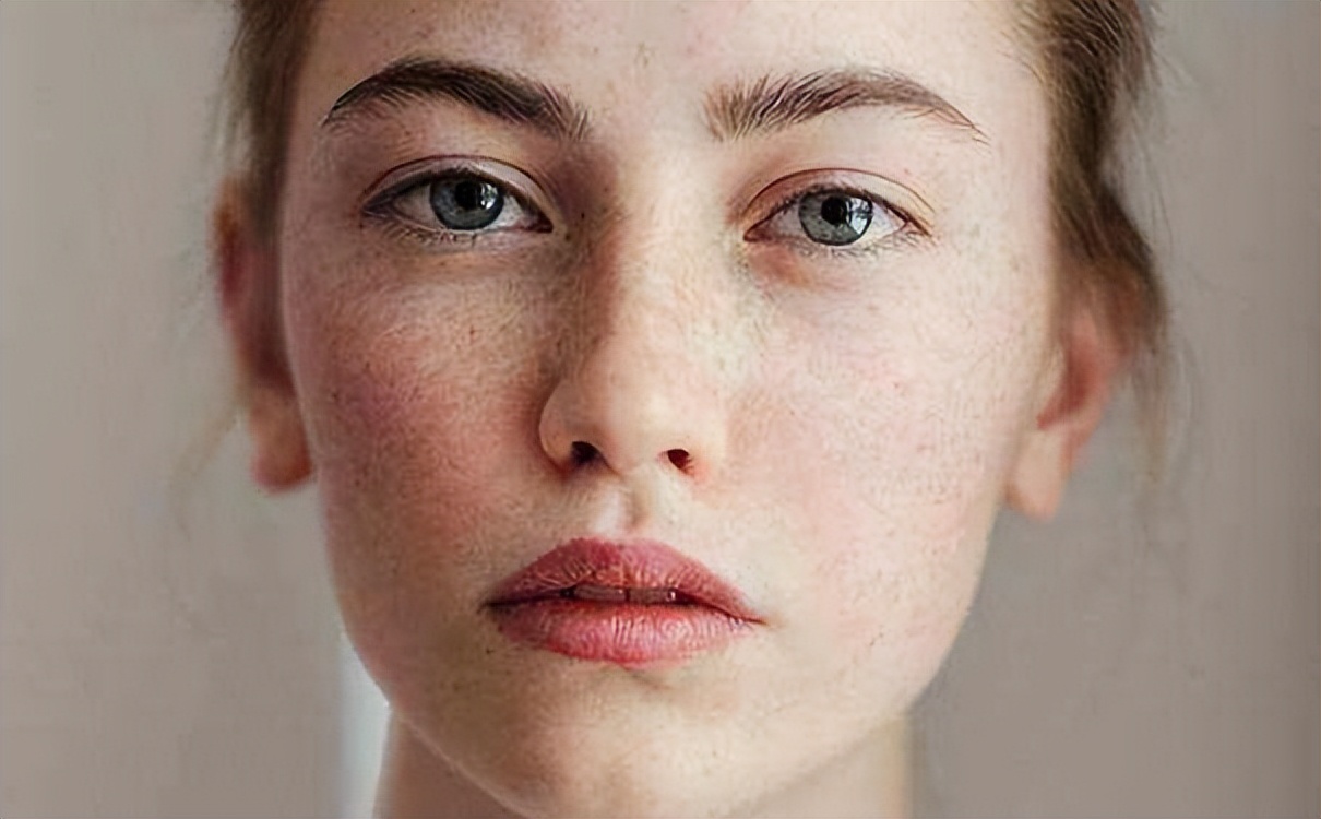 红霉素软膏的淡斑方法真实测评,红霉素软膏淡斑真的有效吗