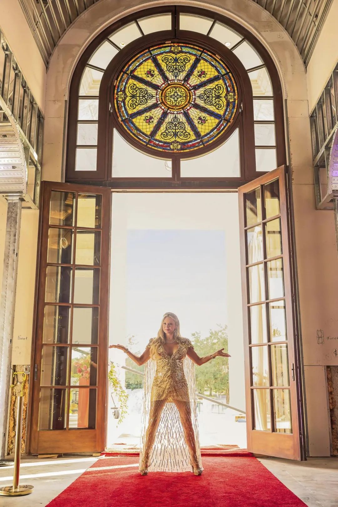 女程序员住8000㎡豪宅、花20年装修：我的成功，是嫁了个亿万富翁