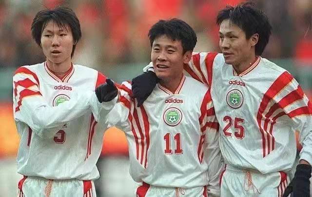 能攻善守的前锋,能攻能守的控卫