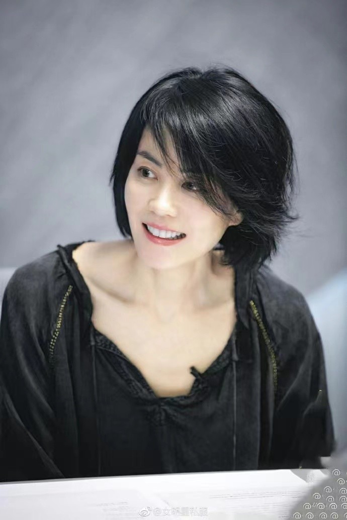 王菲和谢霆锋张柏芝的情史,李亚鹏与王菲现在的情史