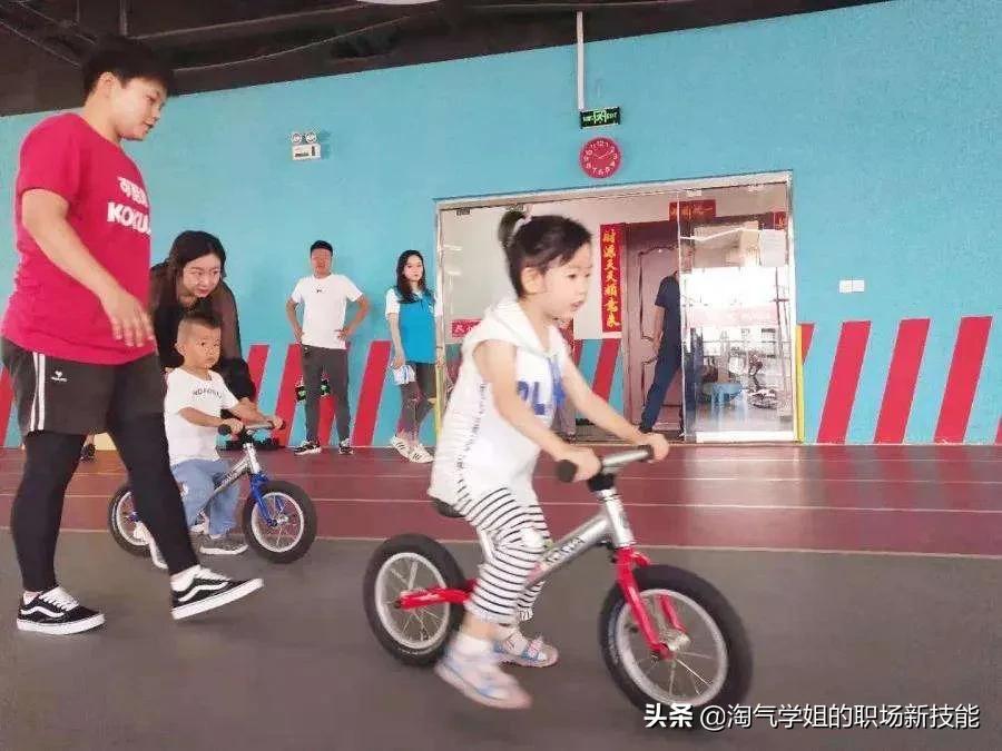 实体店办卡店家不退款怎么解决,办卡商家倒闭了不退钱