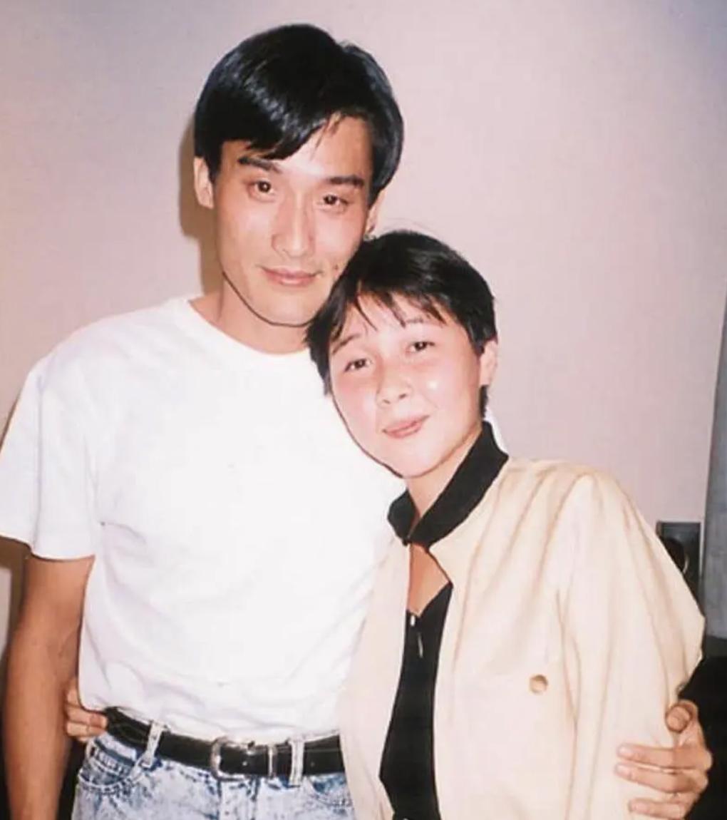 梁家辉亚洲第一美,梁家辉片场秀八块腹肌