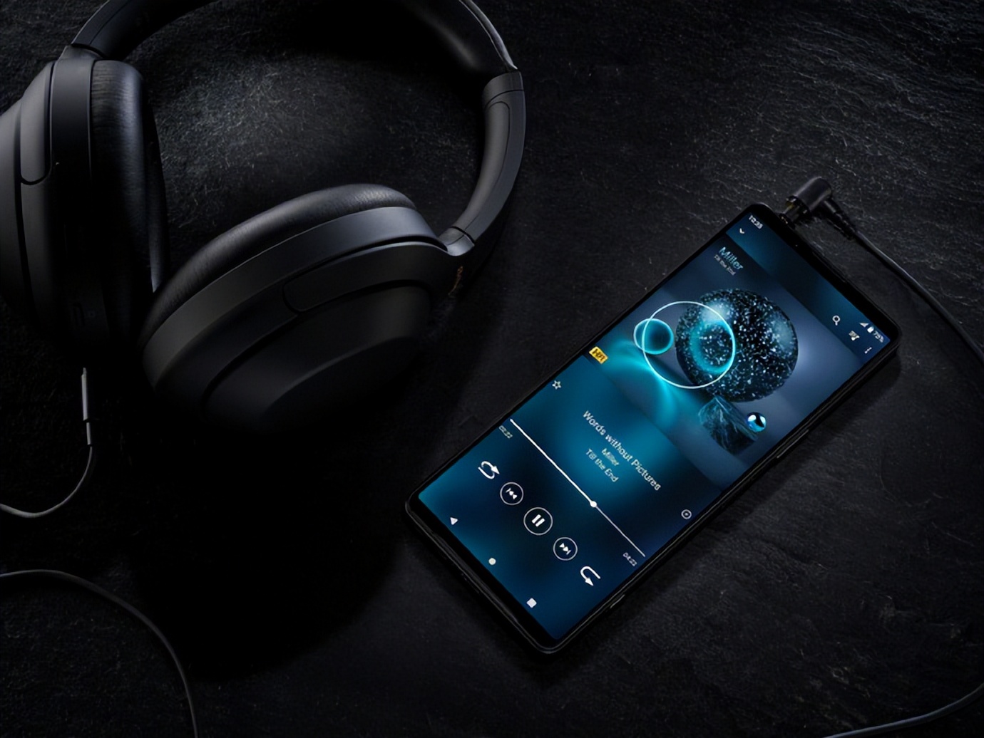 索尼xperia1iii和苹果13promax,索尼xperia1iii对比小米11ultra