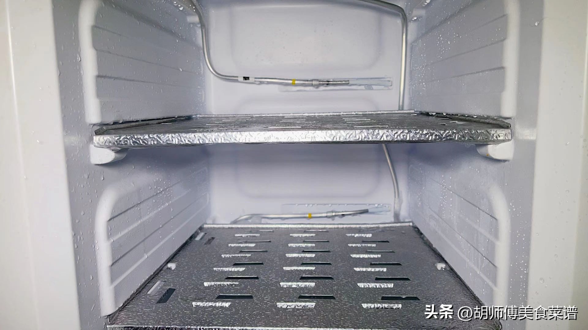 冰箱结冰太厚怎么让它融化小妙招,冰箱结冰怎么使冰快速掉落