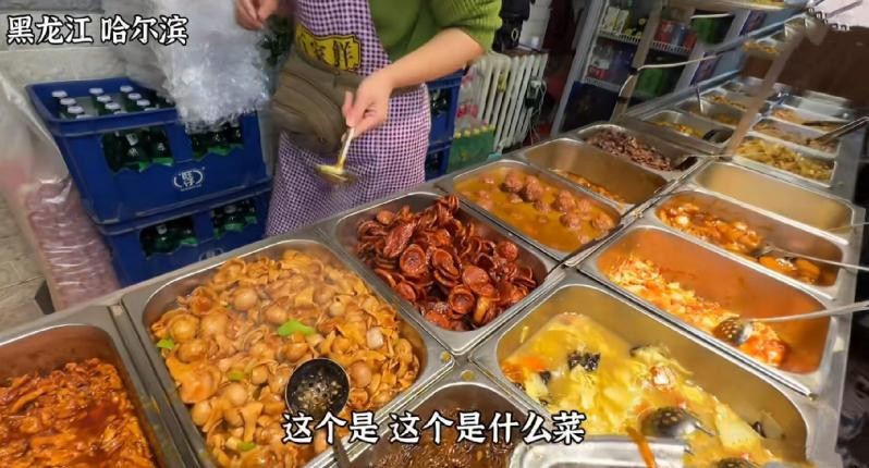 大学生吃10元工地餐,十块钱的工地餐养活了多少大学生