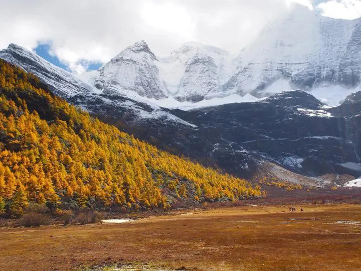 甘孜州一个人去的旅游地方,甘孜哪些地方不值得去