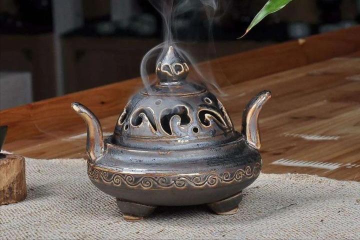 室内香炉如何摆放有什么禁忌,供果和香炉摆放位置