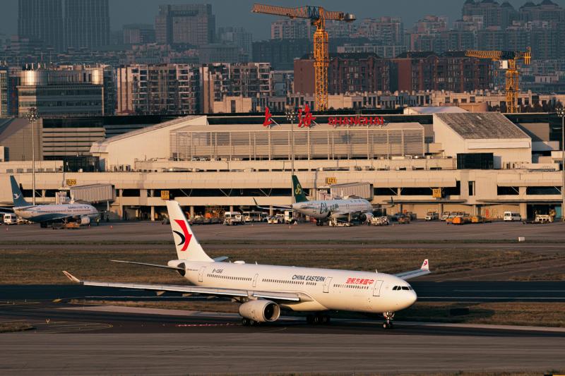 春秋航班特价机票需要零点抢么,秋冬航班换季