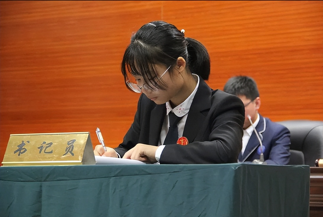 护士教师哪个更有前途,医护人员职业排名