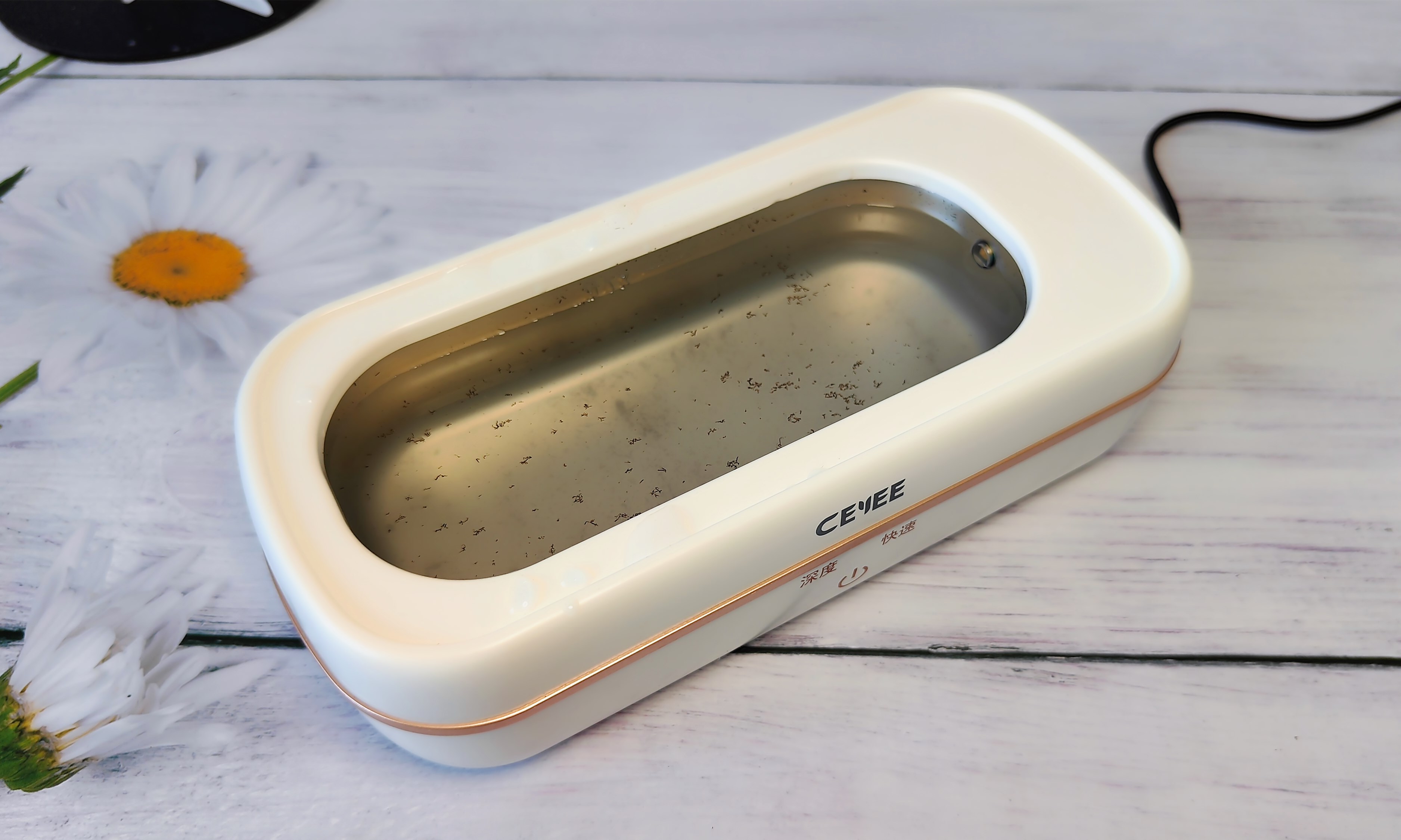 多功能泡泡清洗神器,便携隐形清洗神器