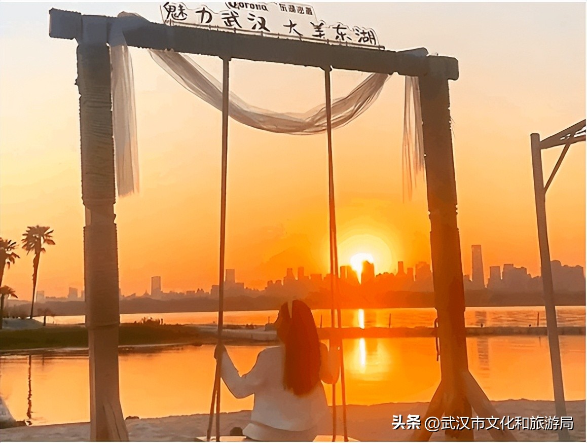 叮！毕业旅行指南已送达，玩转武汉！