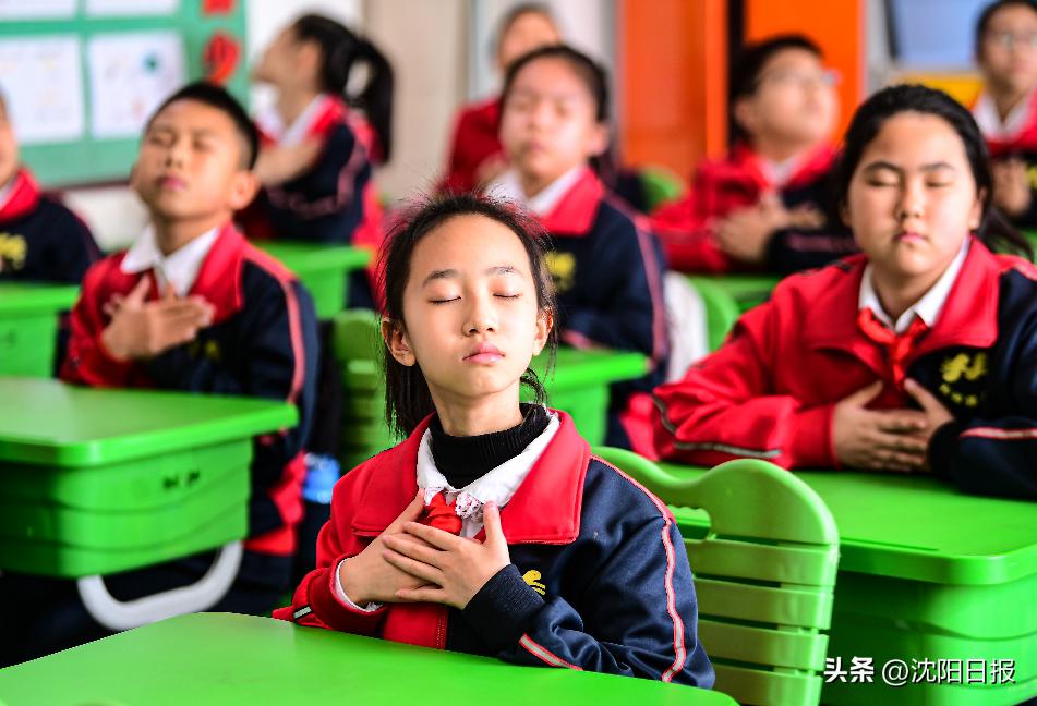 睡眠操小学,睡眠操手指操