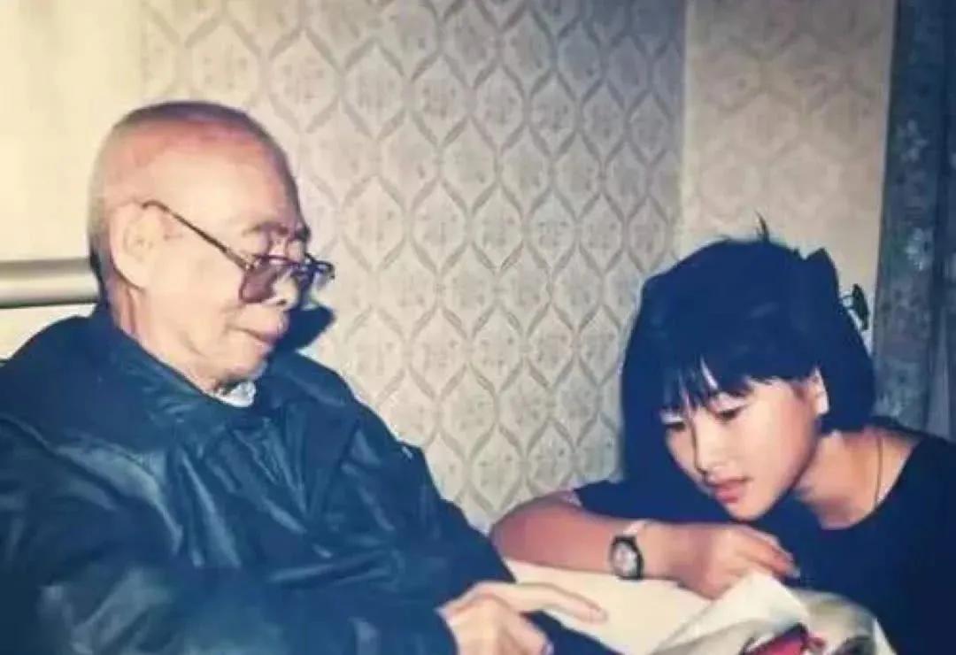 闊╅洩绾㈠啗,闊╅洩鏄摢浣嶅悕浜虹殑鍚庤