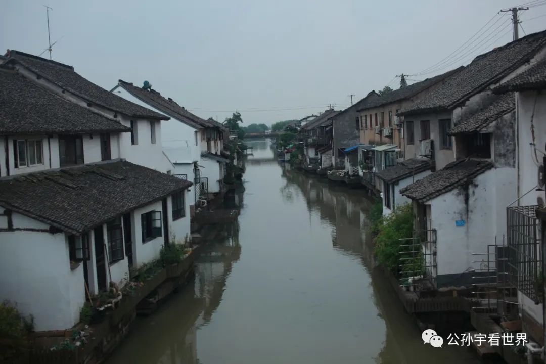 徜徉在古色古香,徜徉于千年古城老街