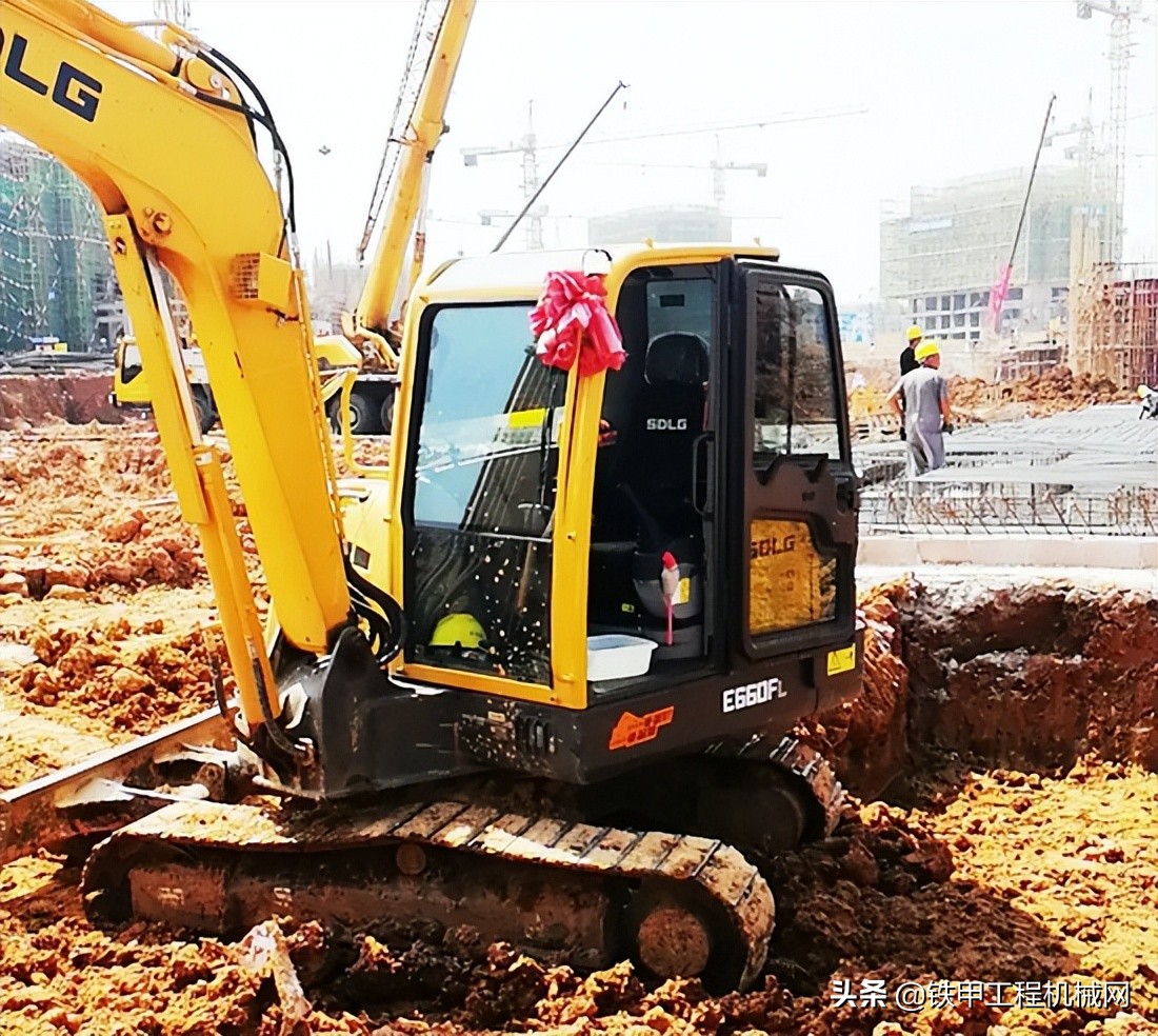 临工e660fl挖机参数,山东临工e660f和e660fl有什么区别