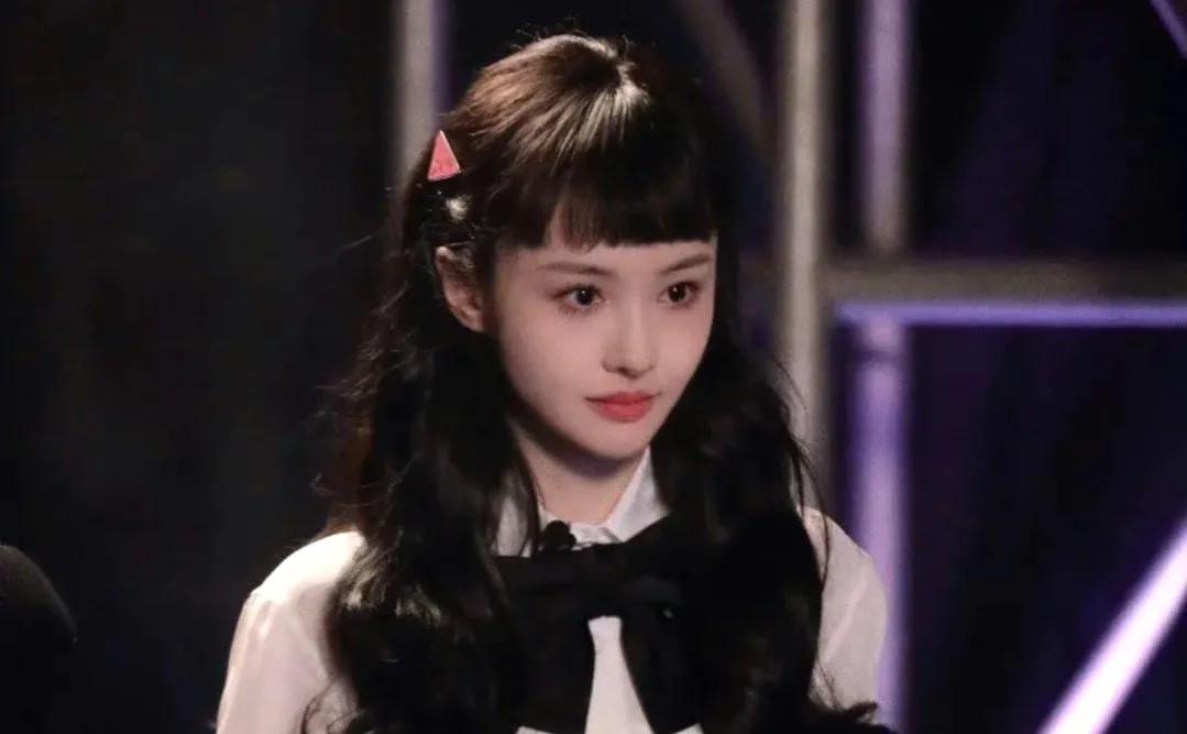 骂粉丝是乡下人，买黑热搜，张恒爆出郑爽聊天记录，再掀血雨腥风