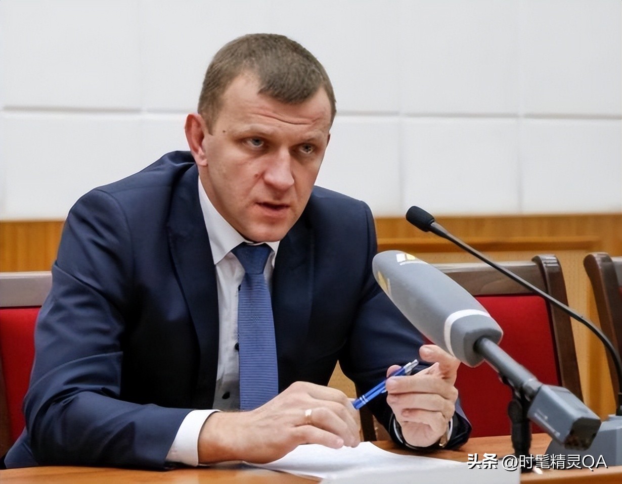 俄罗斯一城市禁止“所有外文标识”，闭关锁国玩得贼溜