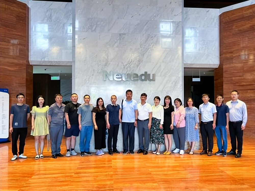 网站建设与管理技能、计算机应用工作室前往大连进行专业建设考察