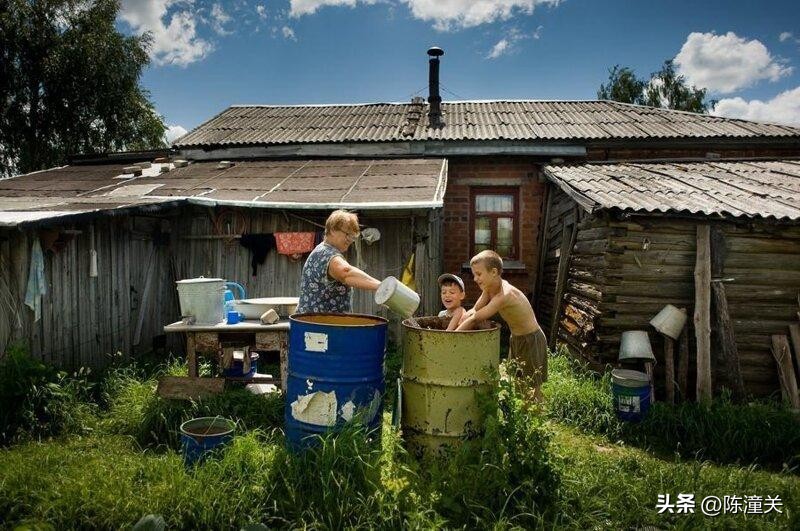 俄罗斯人口多少亿人均gdp,俄罗斯面积和人口兵力